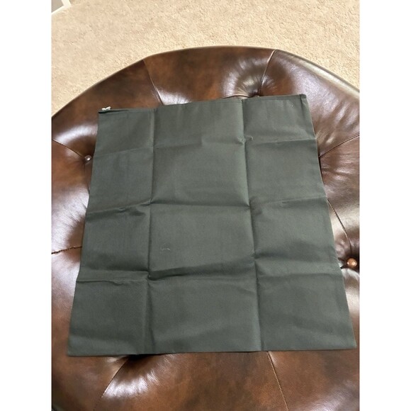 VINCE CAMUTO dk gray/silver dust bag for purse/booties 20.5"x22"~drawstring - Picture 2 of 2